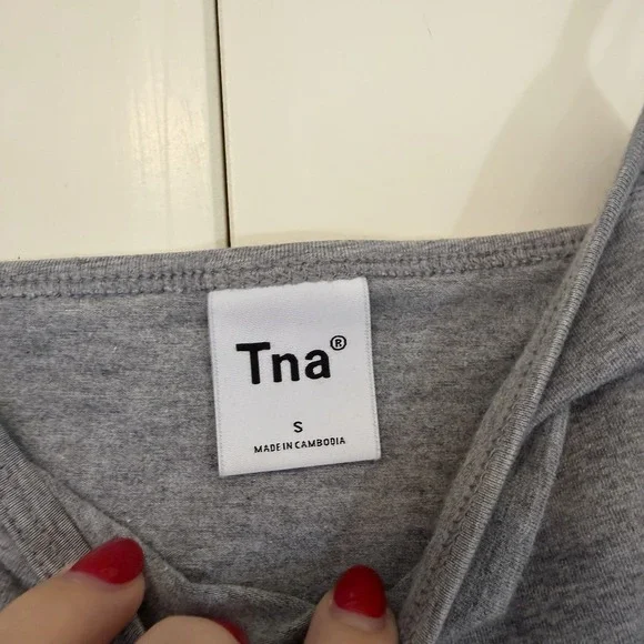 Grey TNA Aritzia Cropped Tank Top - Picture 2 of 4